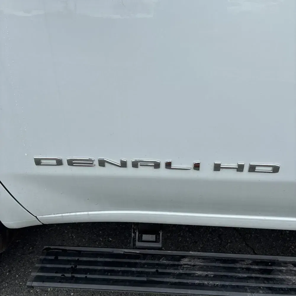 2025 GMC Sierra 3500HD Denali