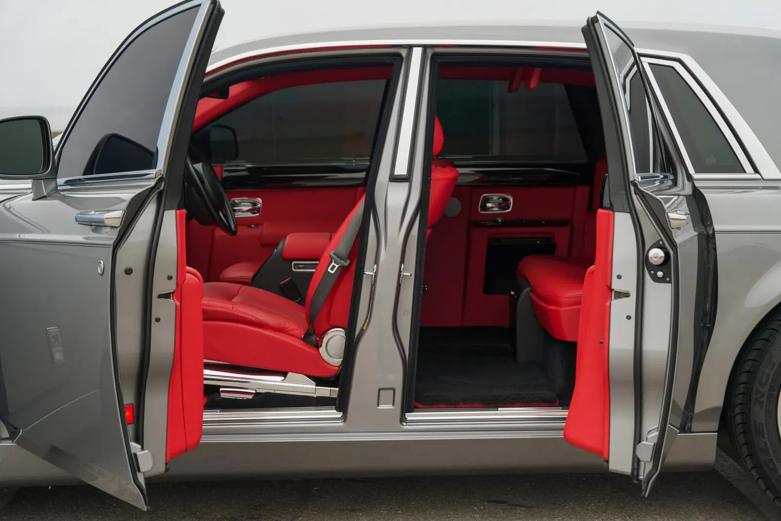 10k-Mile 2015 Rolls-Royce Phantom
