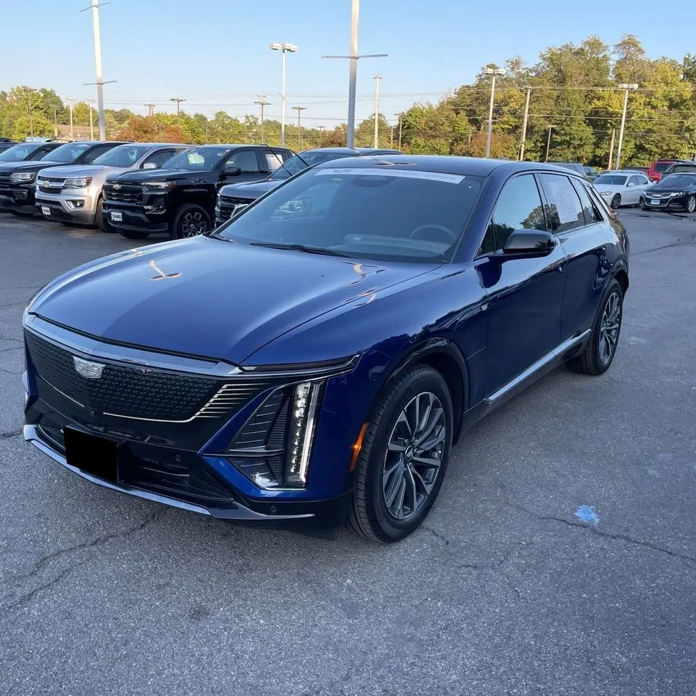 2024 Cadillac LYRIQ Sport 1