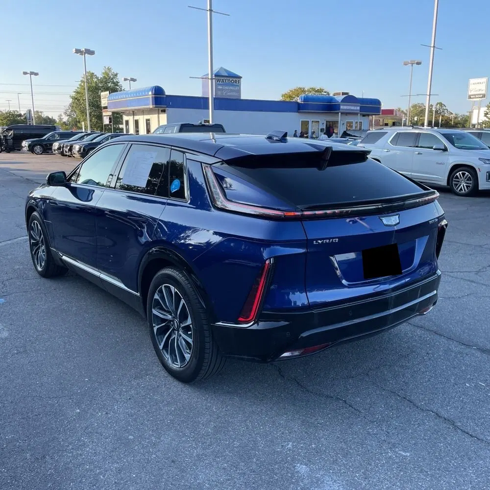2024 Cadillac LYRIQ Sport 1