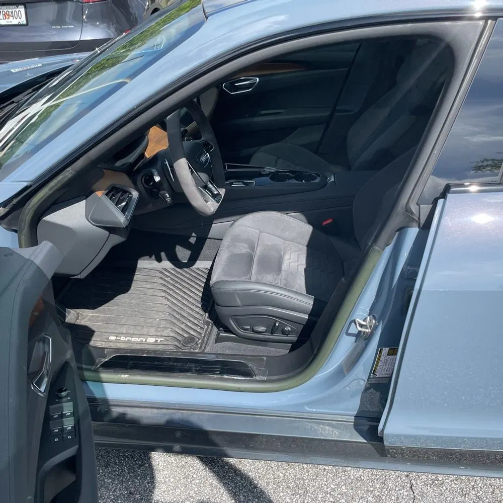 2022 Audi e-tron GT Premium Plus