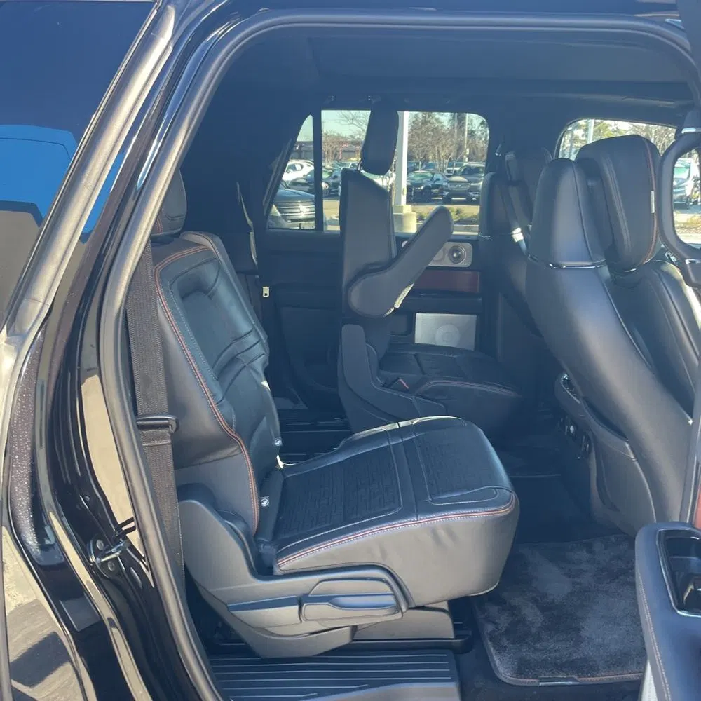 2024 Lincoln Navigator L Black Label