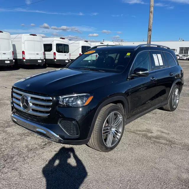 2025 Mercedes-Benz GLS GLS450