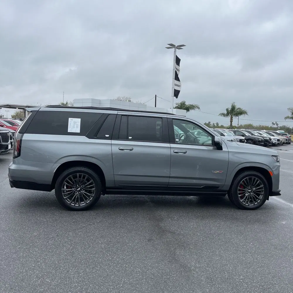 2023 Cadillac Escalade-V ESV Base