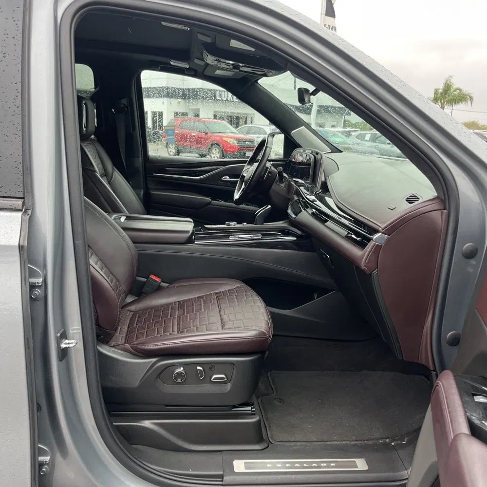 2023 Cadillac Escalade-V ESV Base