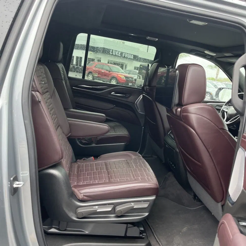 2023 Cadillac Escalade-V ESV Base