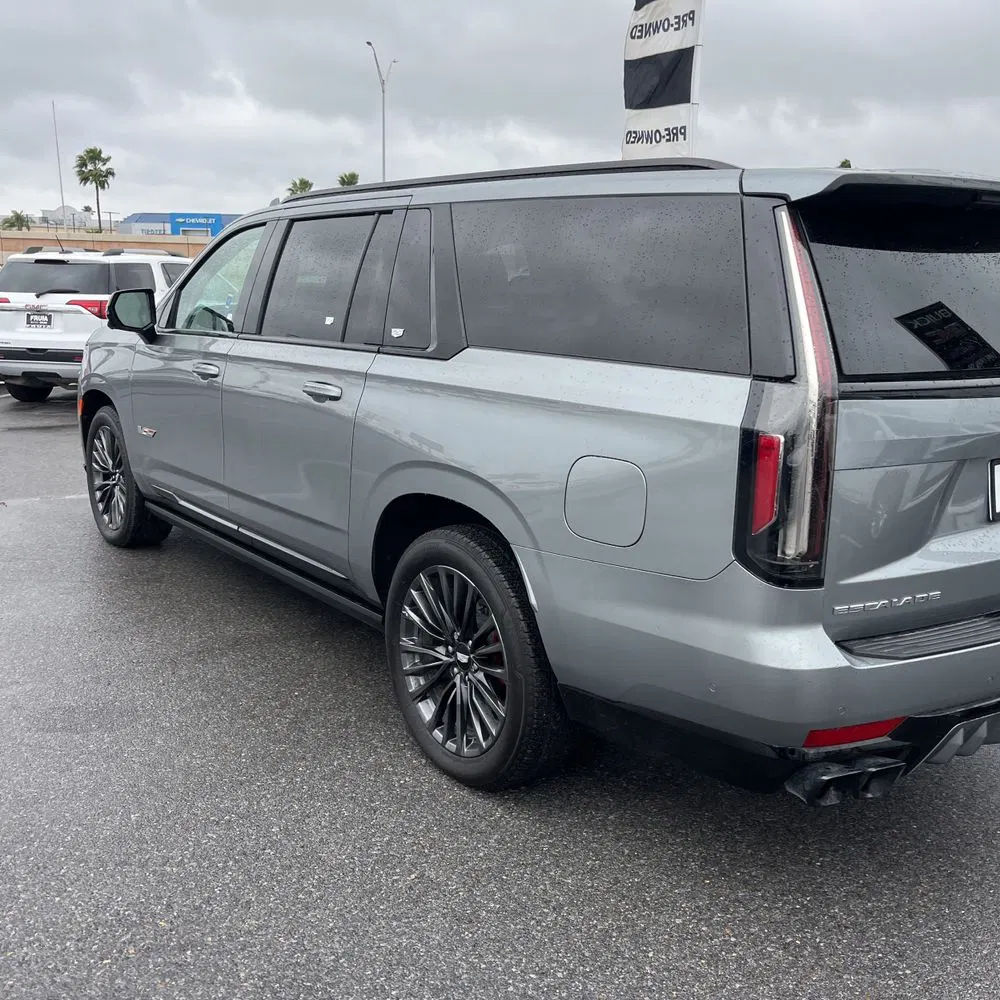 2023 Cadillac Escalade-V ESV Base