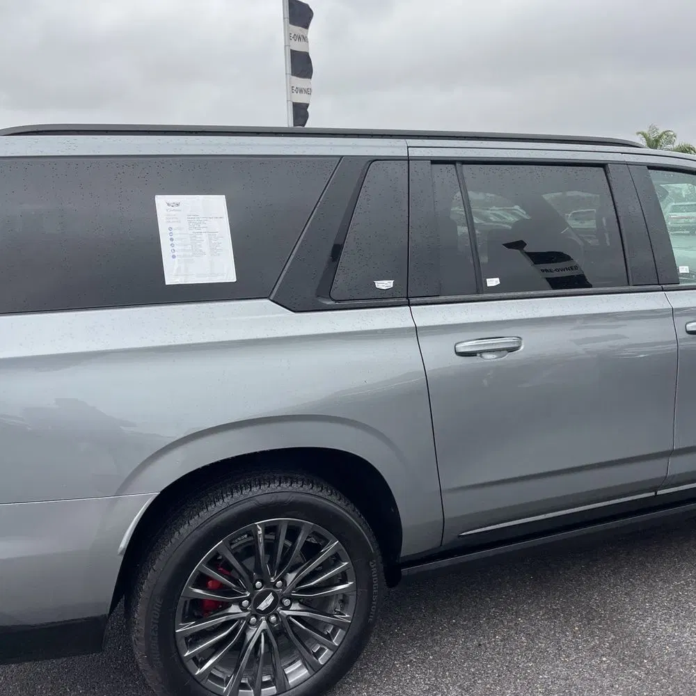 2023 Cadillac Escalade-V ESV Base