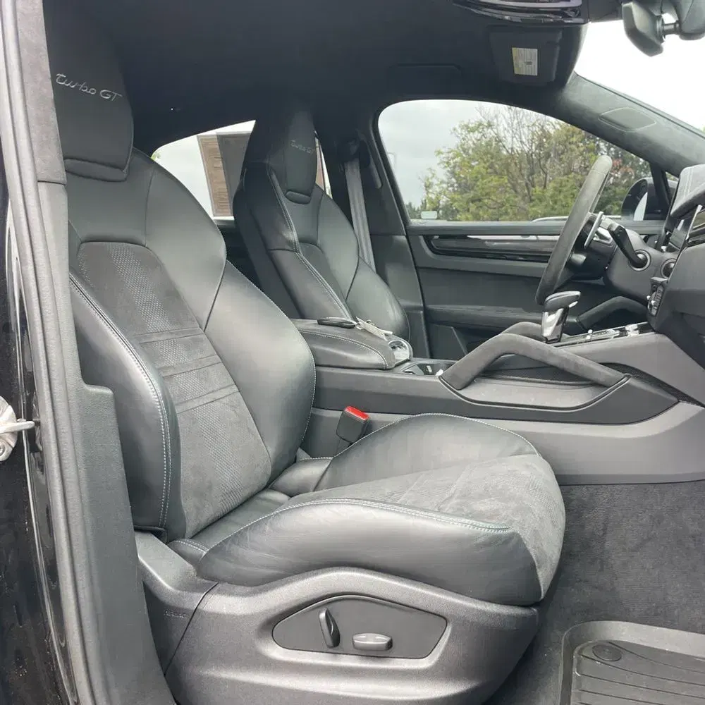 2022 Porsche Cayenne Turbo GT