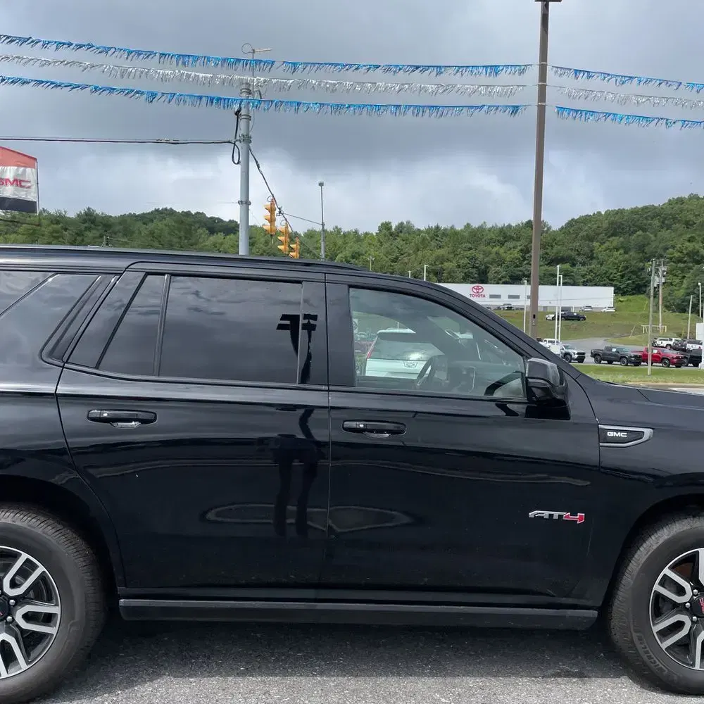 2023 GMC Yukon AT4