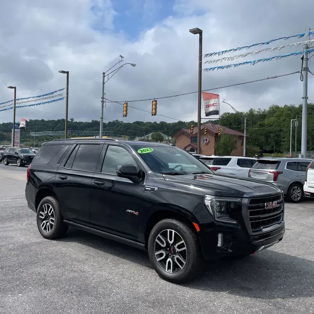 2023 GMC Yukon AT4