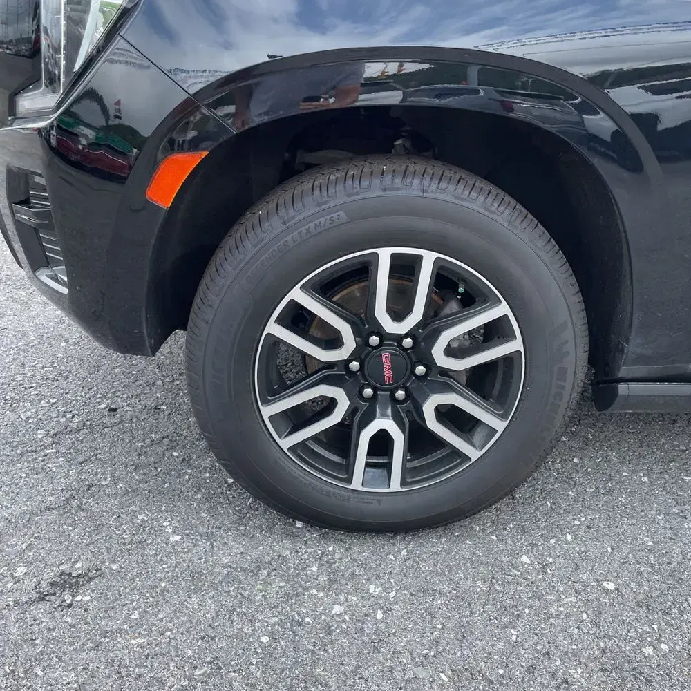 2023 GMC Yukon AT4