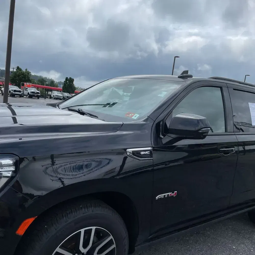 2023 GMC Yukon AT4