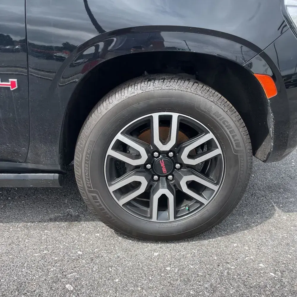 2023 GMC Yukon AT4