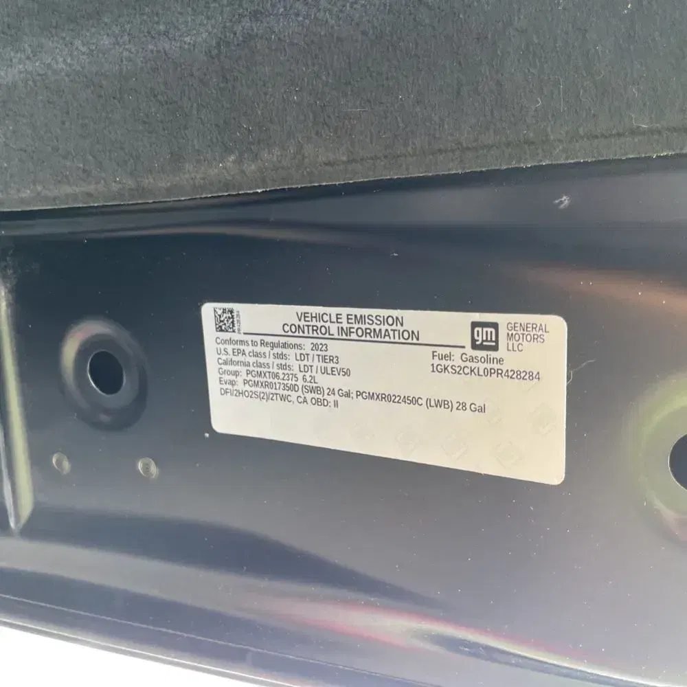 2023 GMC Yukon AT4