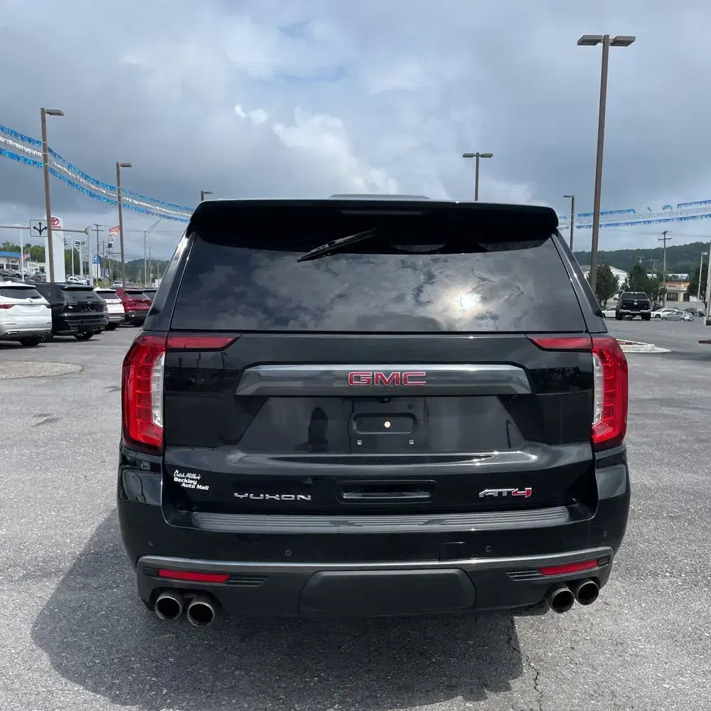 2023 GMC Yukon AT4