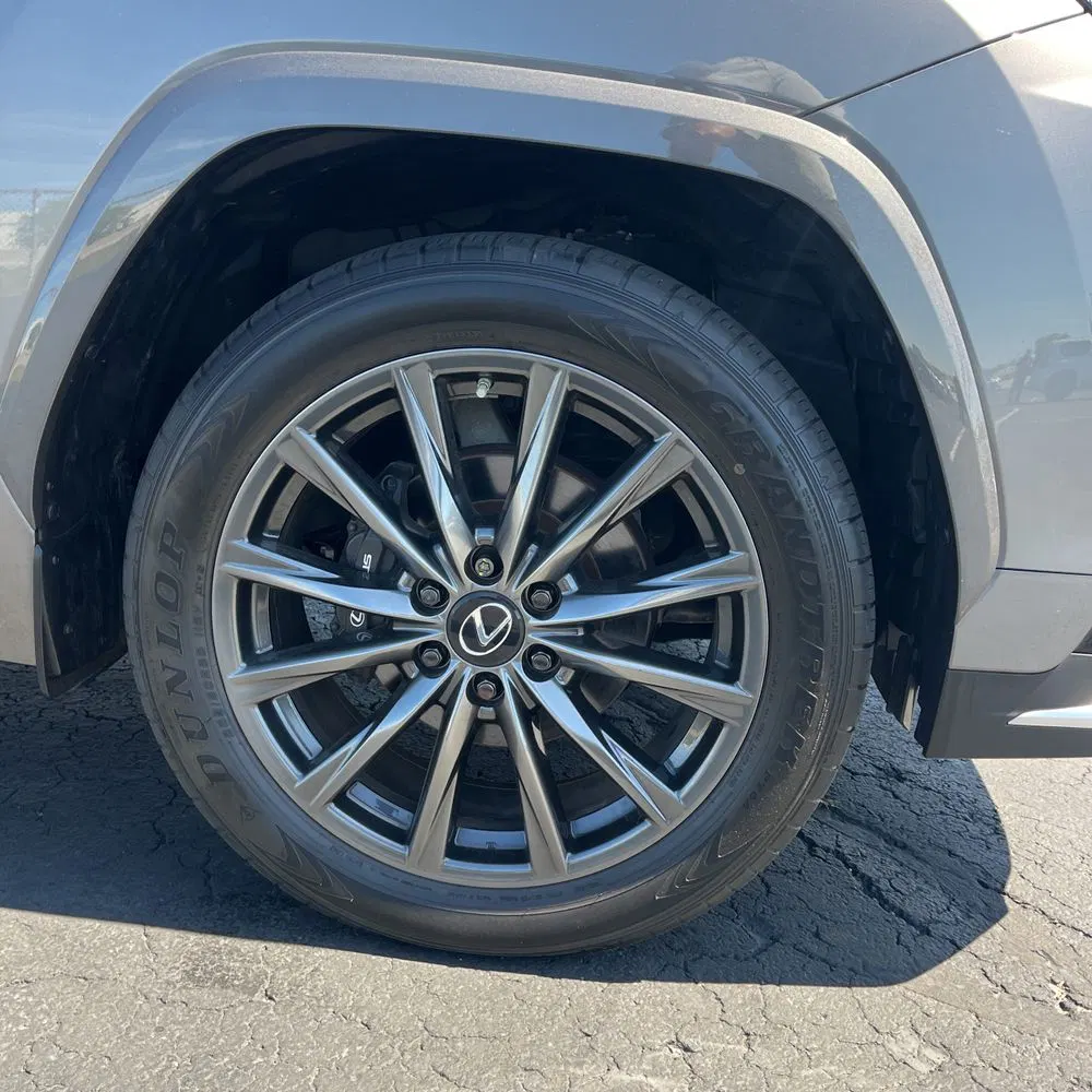 2023 Lexus LX 600 F SPORT Handling