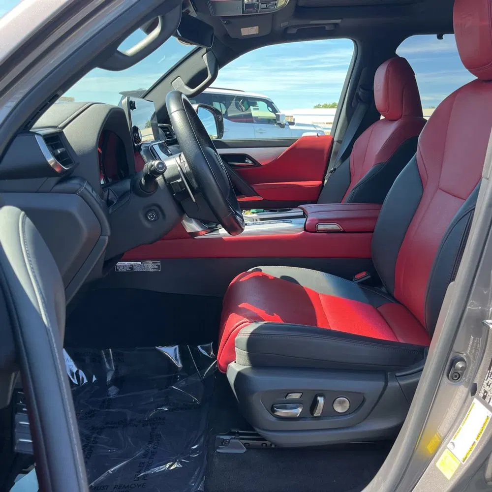 2023 Lexus LX 600 F SPORT Handling