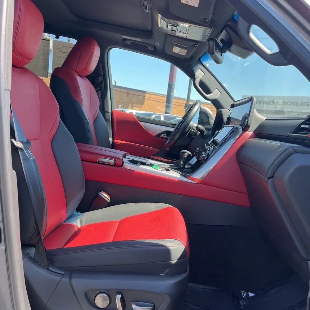 2023 Lexus LX 600 F SPORT Handling