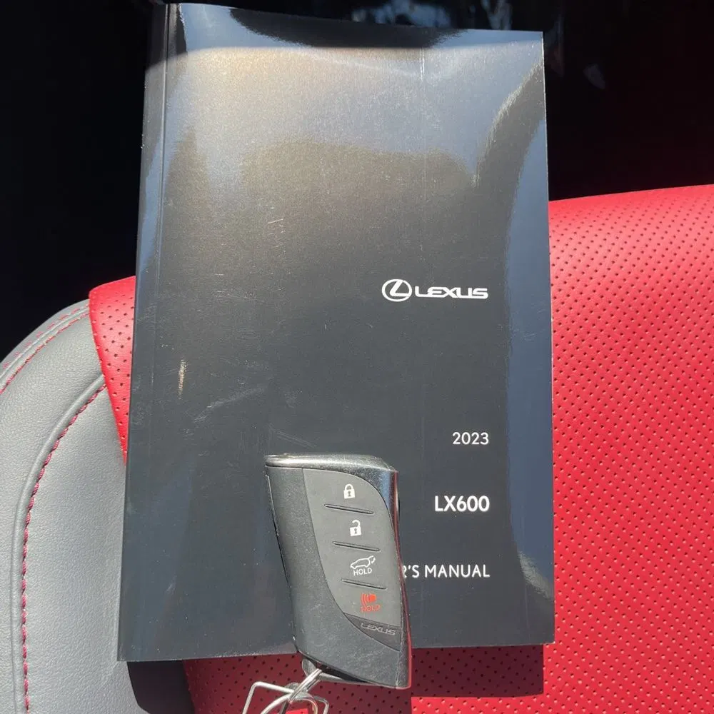 2023 Lexus LX 600 F SPORT Handling
