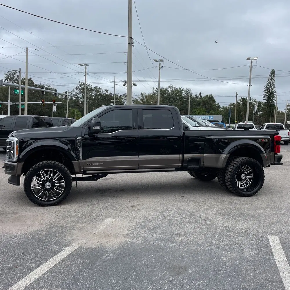 2023 Ford F-450 Super Duty King Ranch