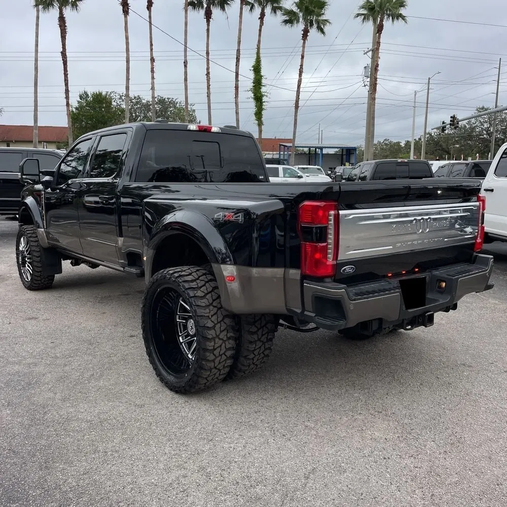 2023 Ford F-450 Super Duty King Ranch