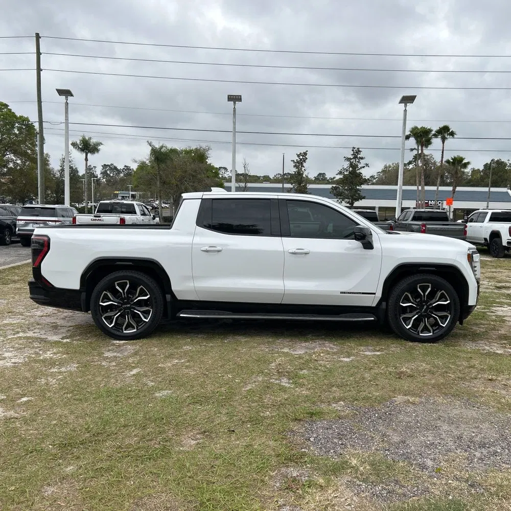 2025 GMC Sierra EV Denali