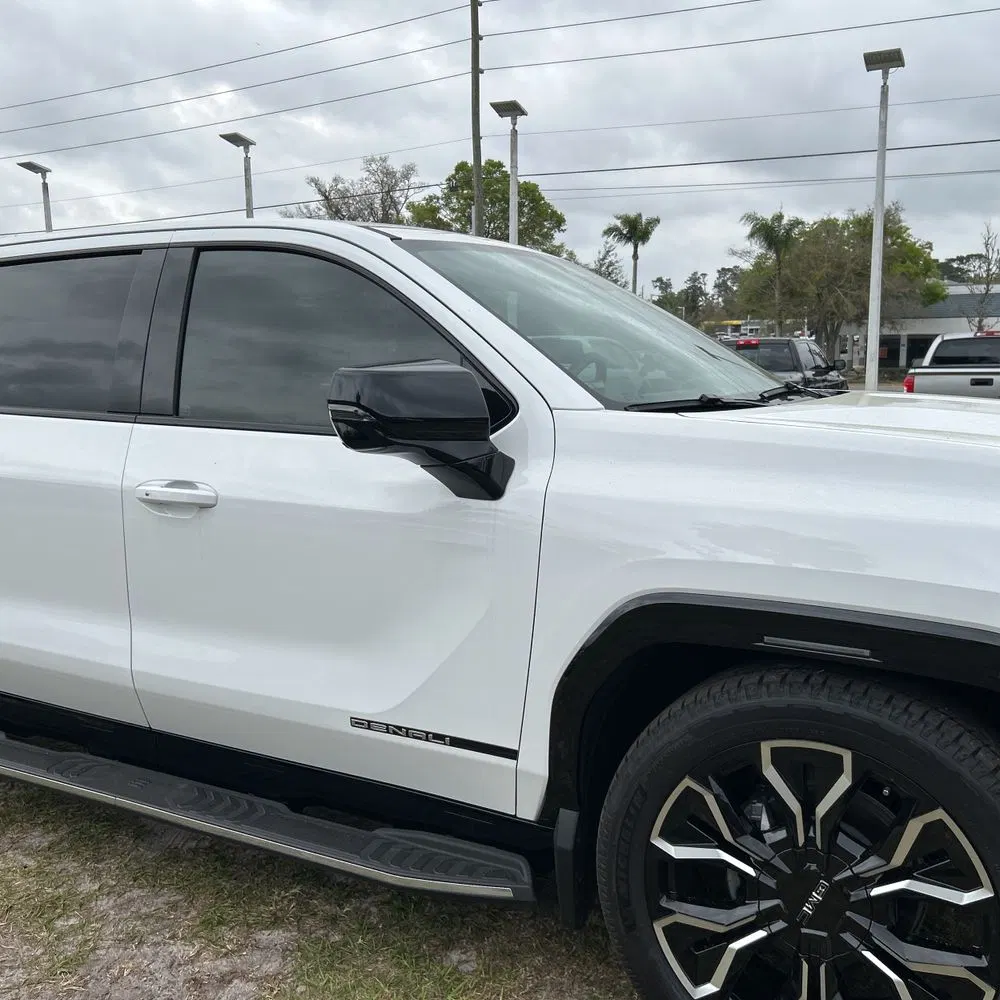 2025 GMC Sierra EV Denali