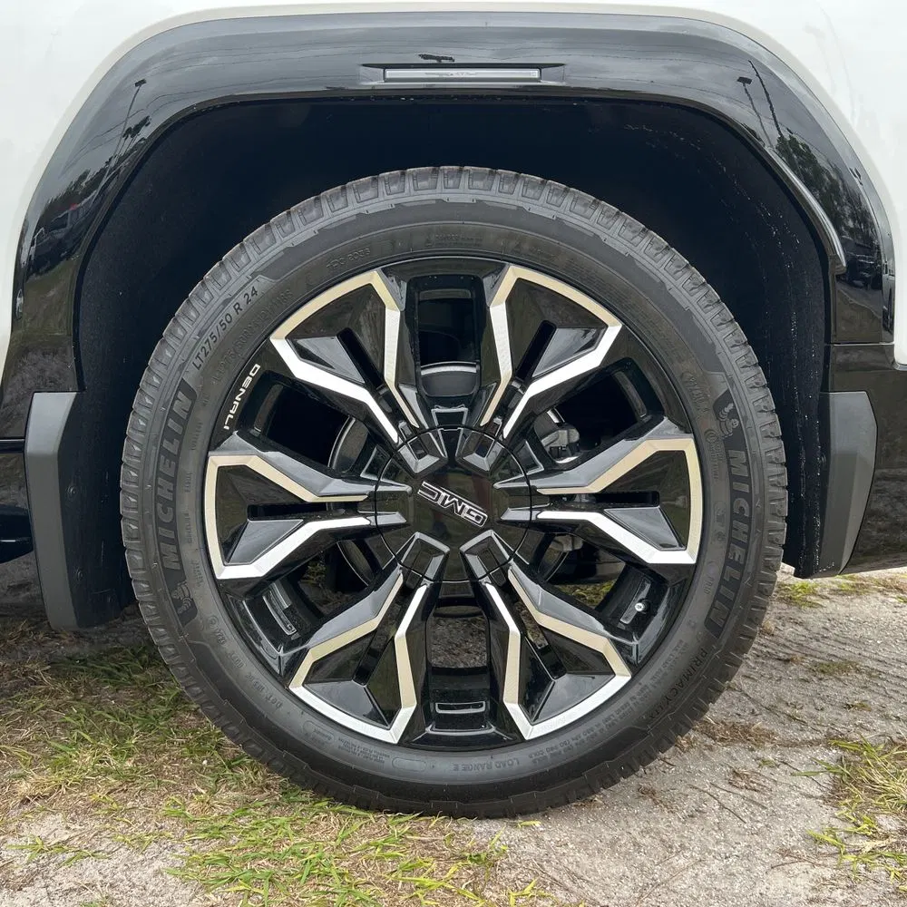 2025 GMC Sierra EV Denali