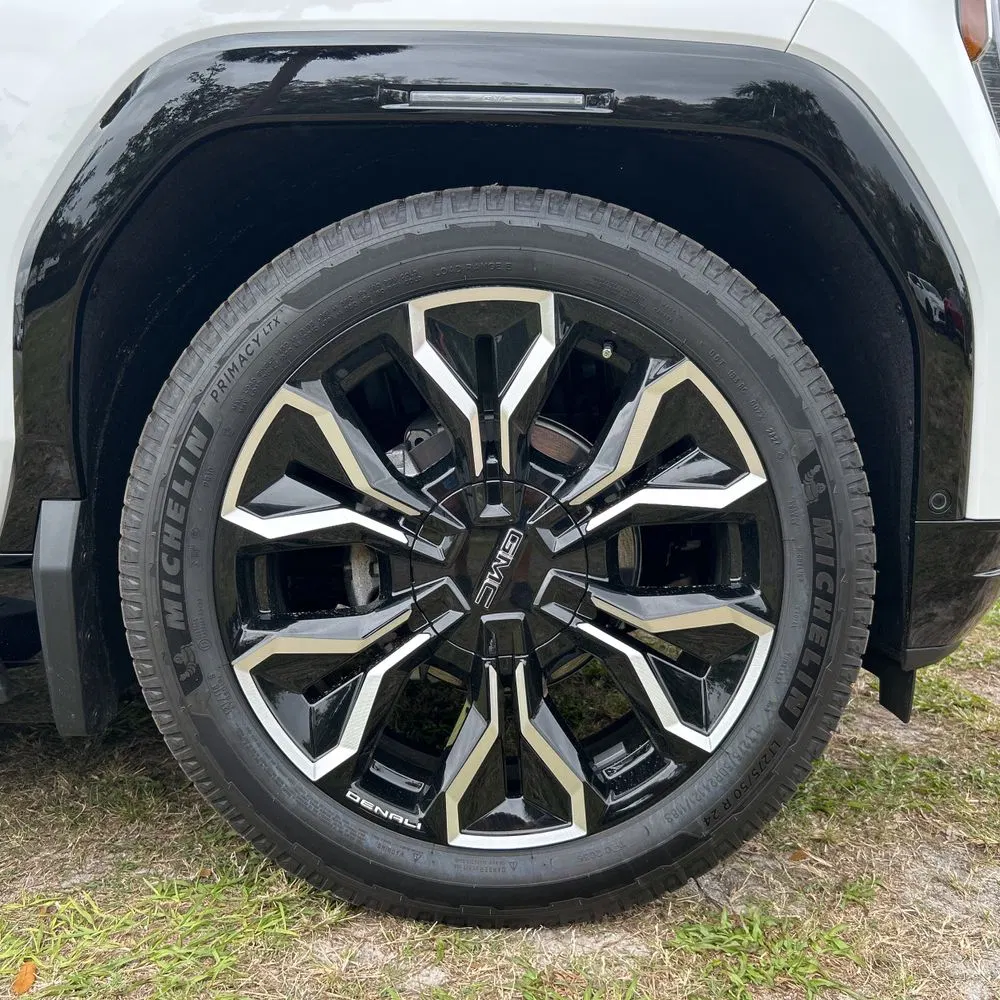2025 GMC Sierra EV Denali