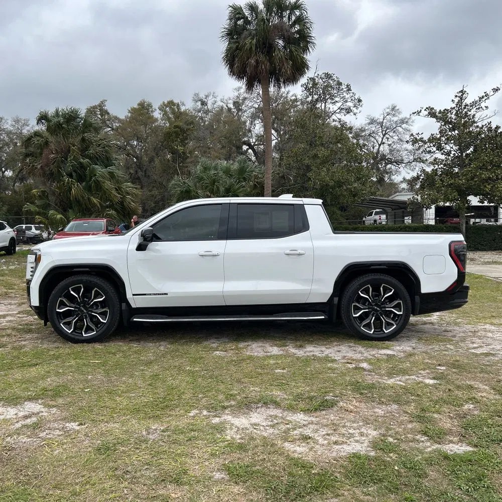 2025 GMC Sierra EV Denali