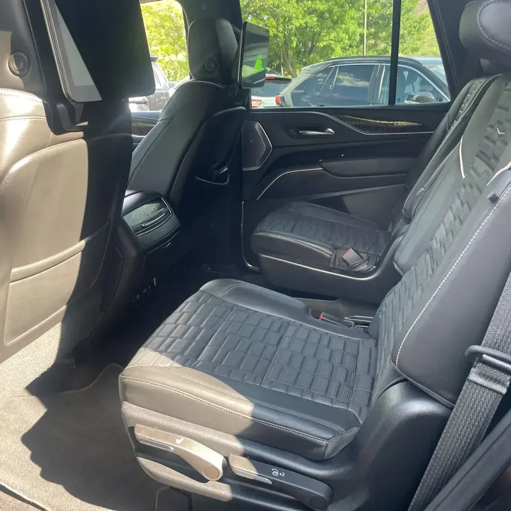 2022 Cadillac Escalade Sport Platinum