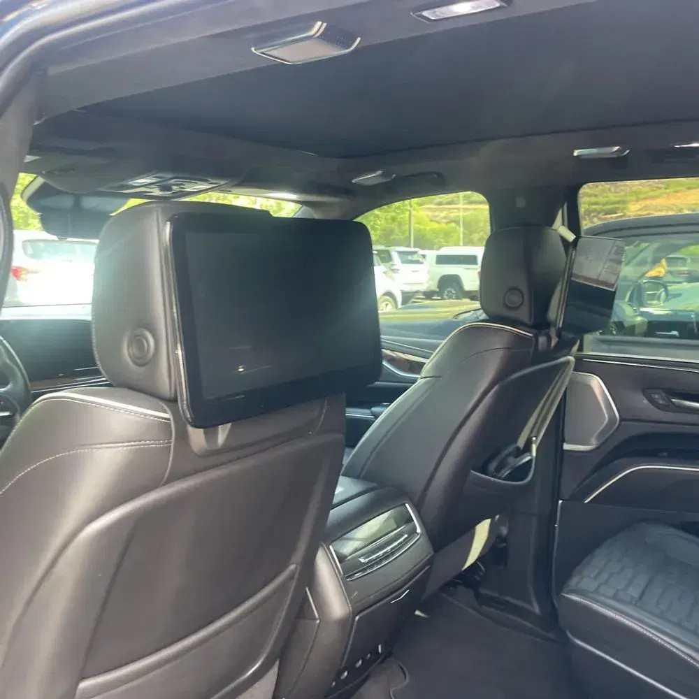 2022 Cadillac Escalade Sport Platinum