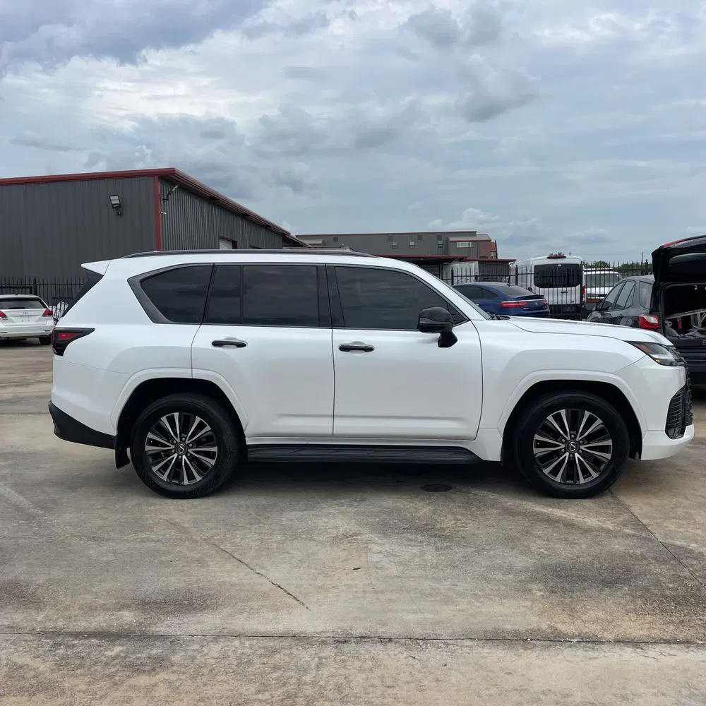 2022 Lexus LX 600 Premium