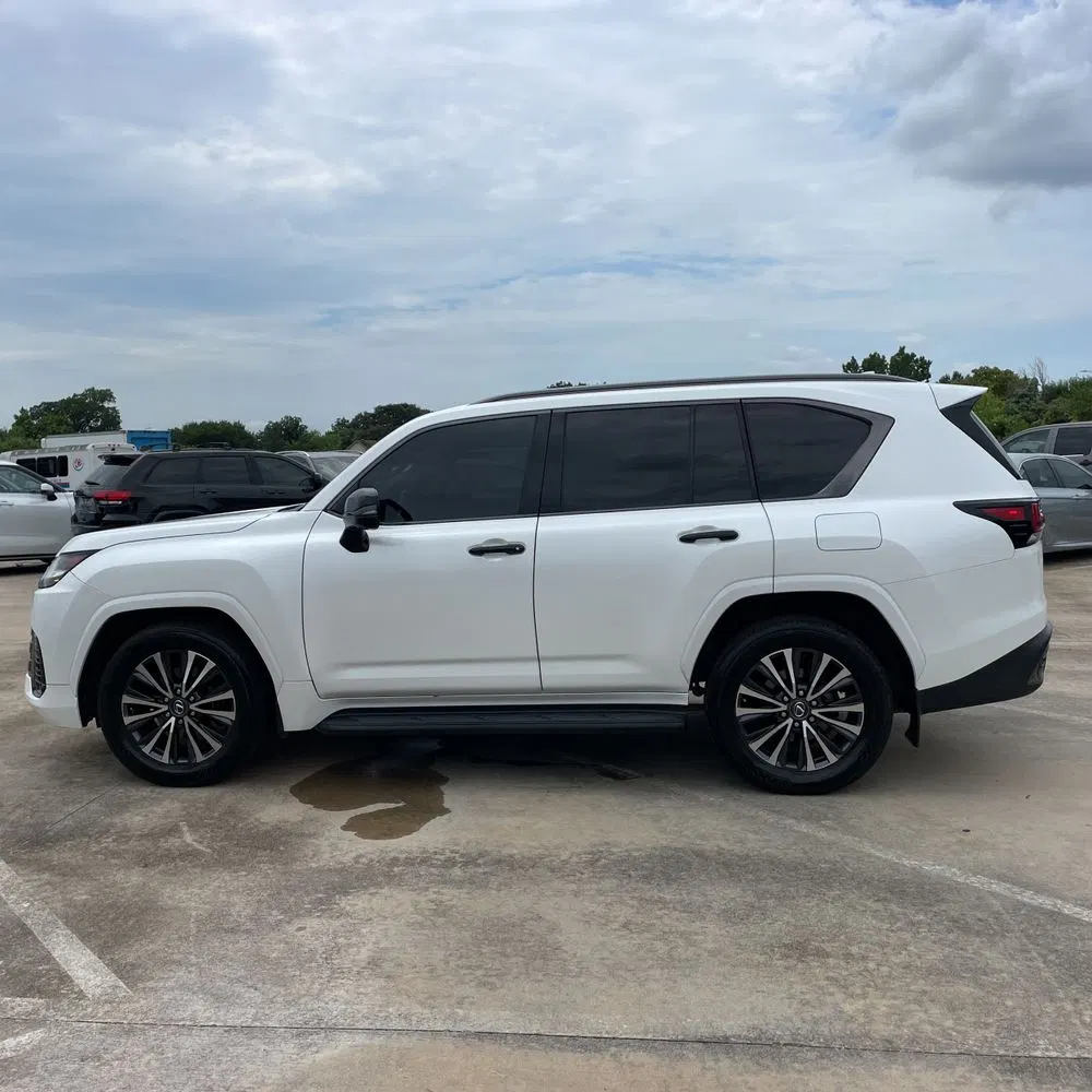 2022 Lexus LX 600 Premium