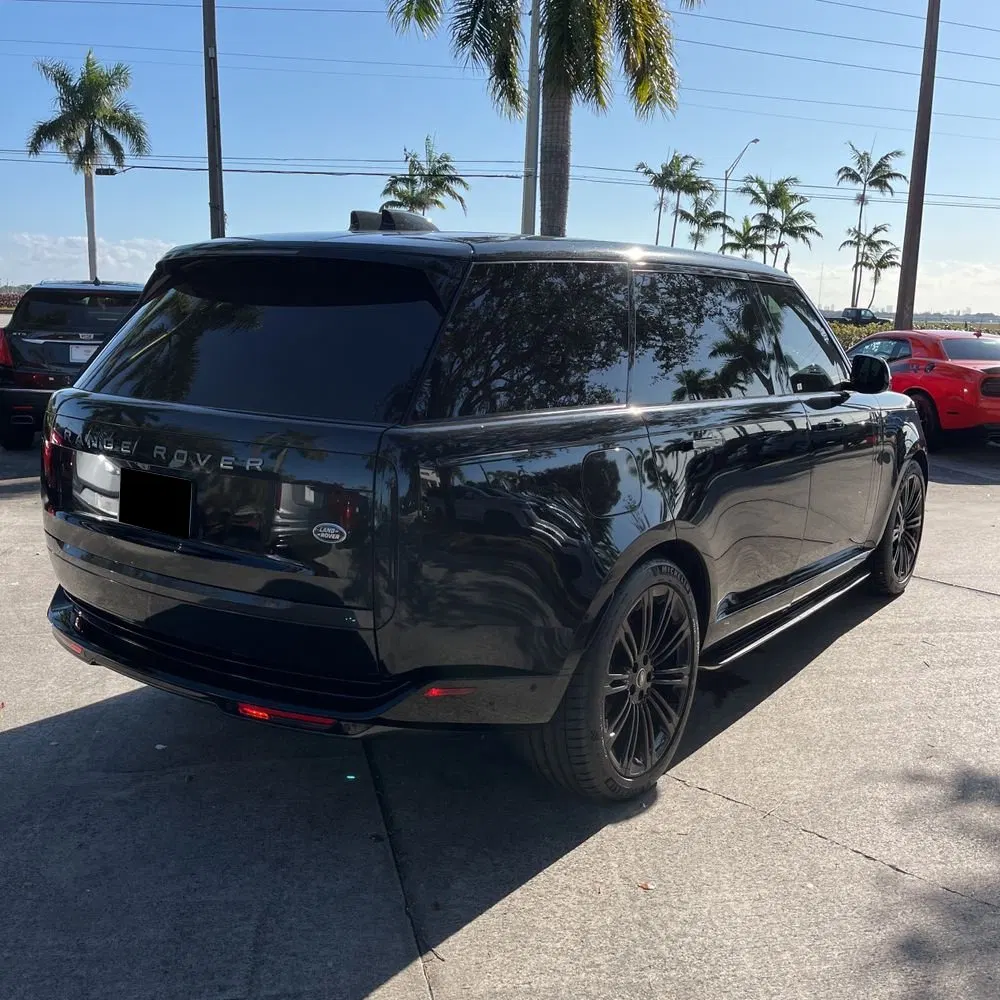 2023 Land Rover Range Rover P400 SE LWB