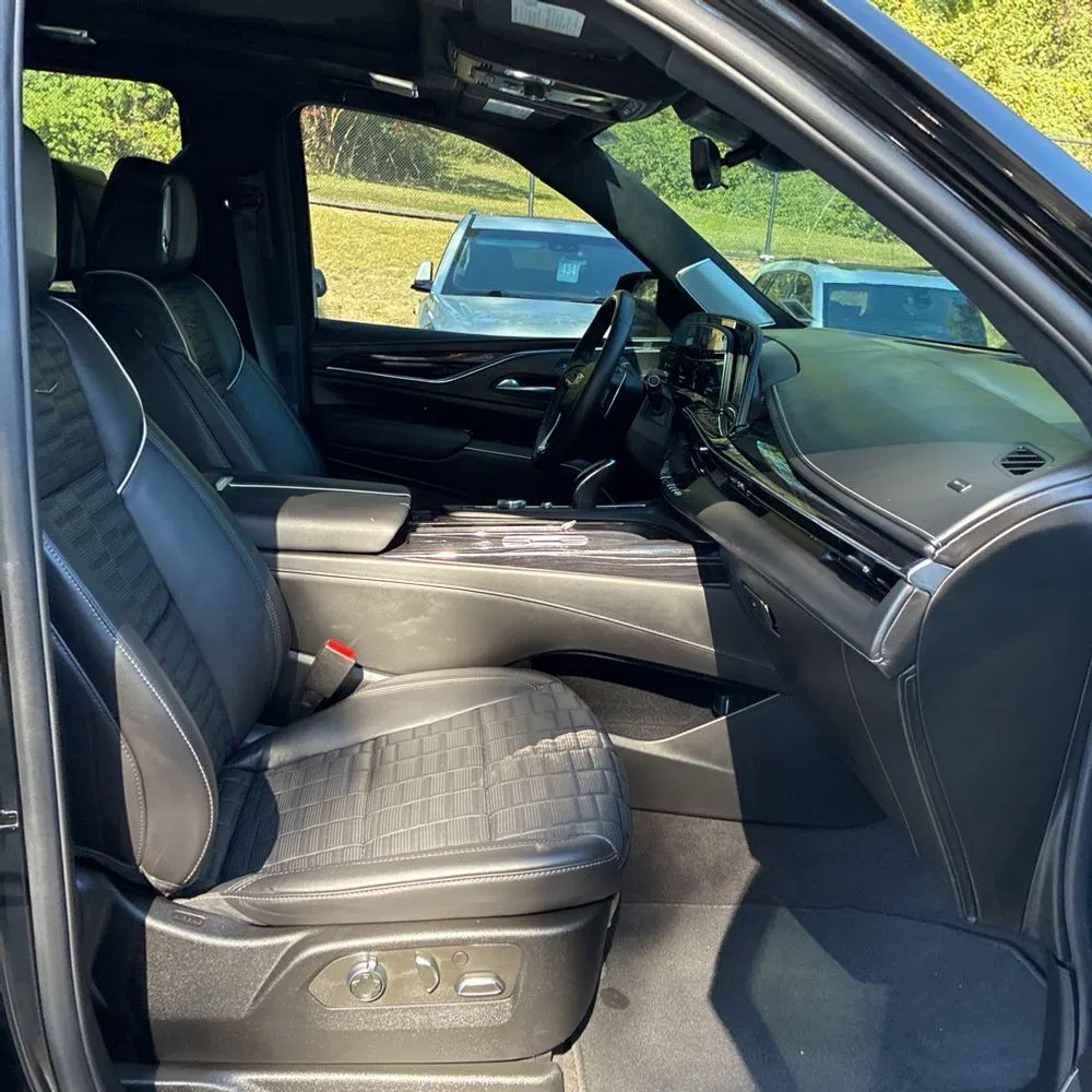2023 Cadillac Escalade-V ESV Base