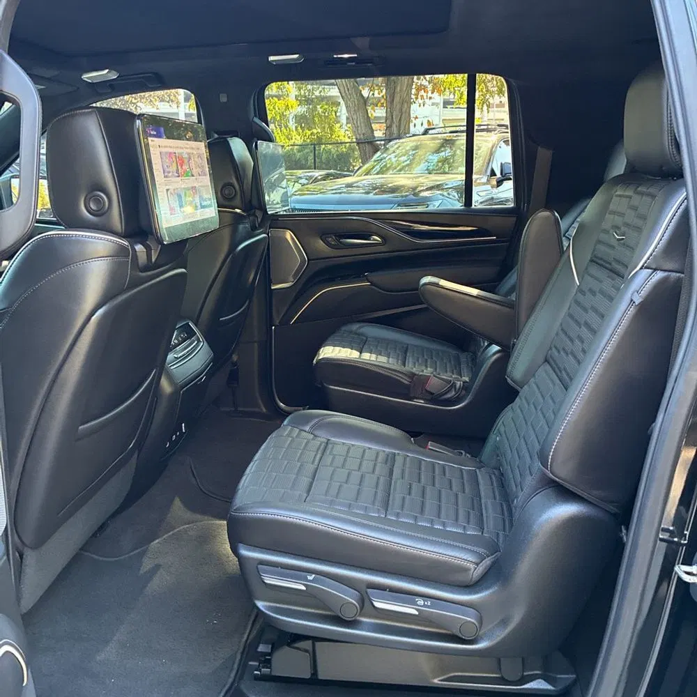 2023 Cadillac Escalade-V ESV Base