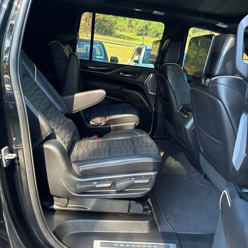 2023 Cadillac Escalade-V ESV Base
