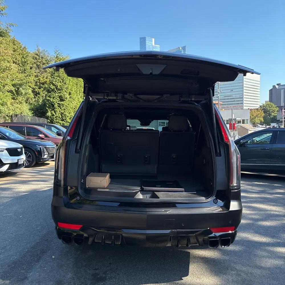 2023 Cadillac Escalade-V ESV Base
