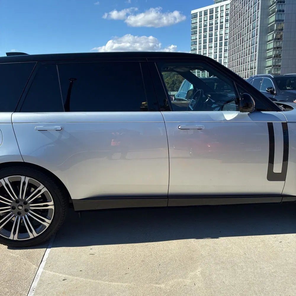 2023 Land Rover Range Rover P530 SE LWB