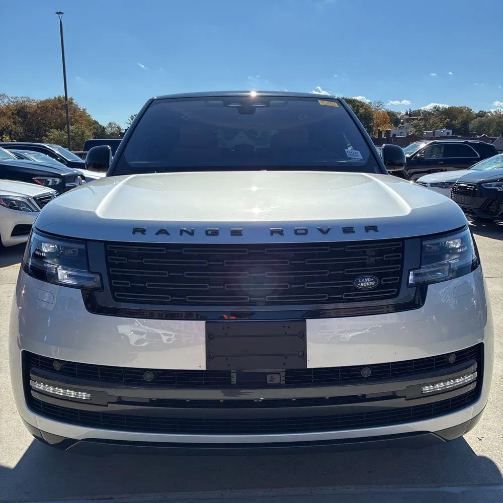 2023 Land Rover Range Rover P530 SE LWB