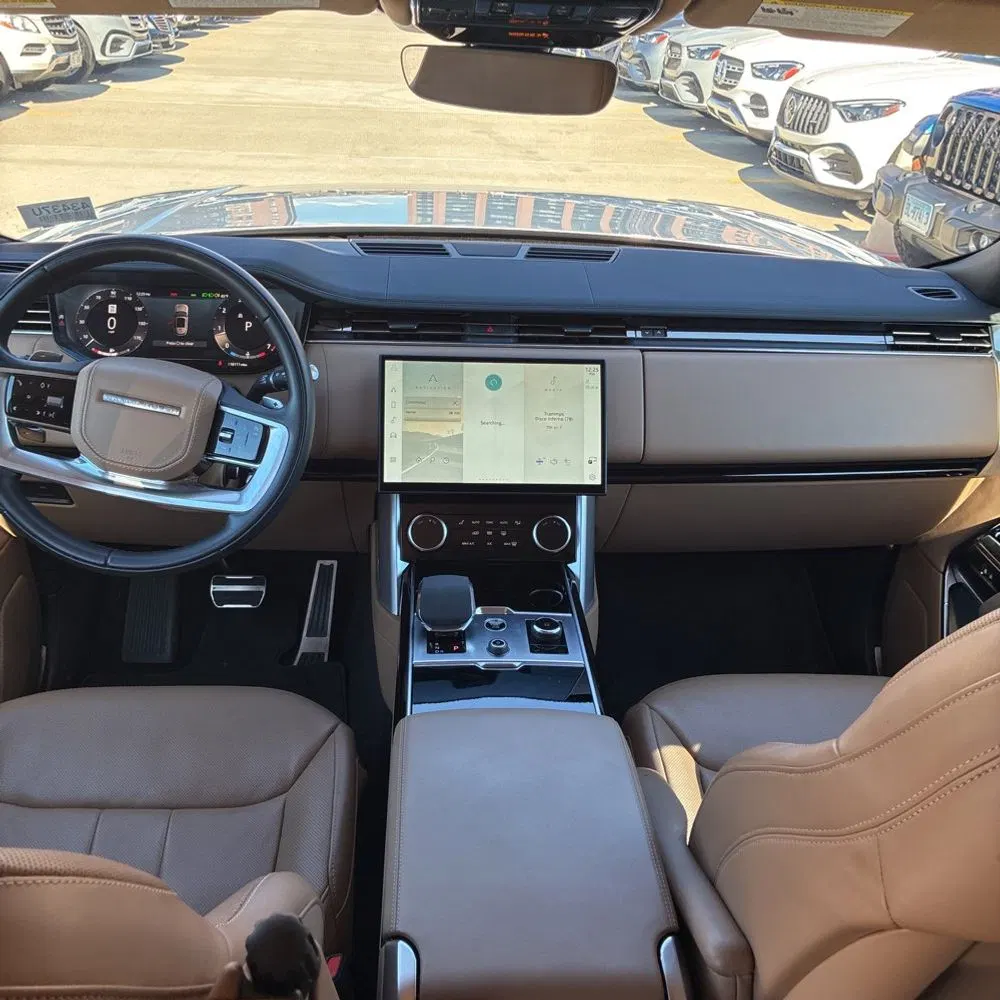 2023 Land Rover Range Rover P530 SE LWB