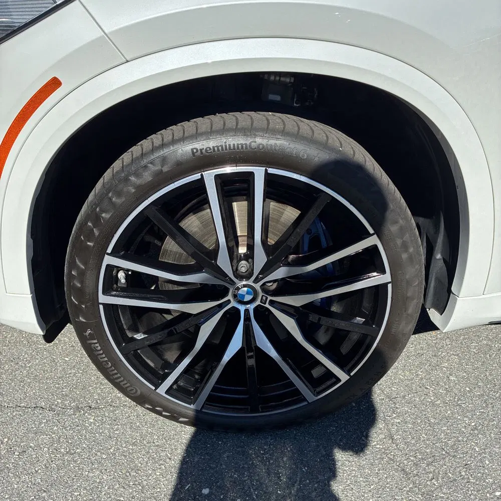 2023 BMW X5 M50i