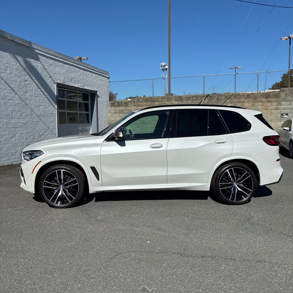 2023 BMW X5 M50i