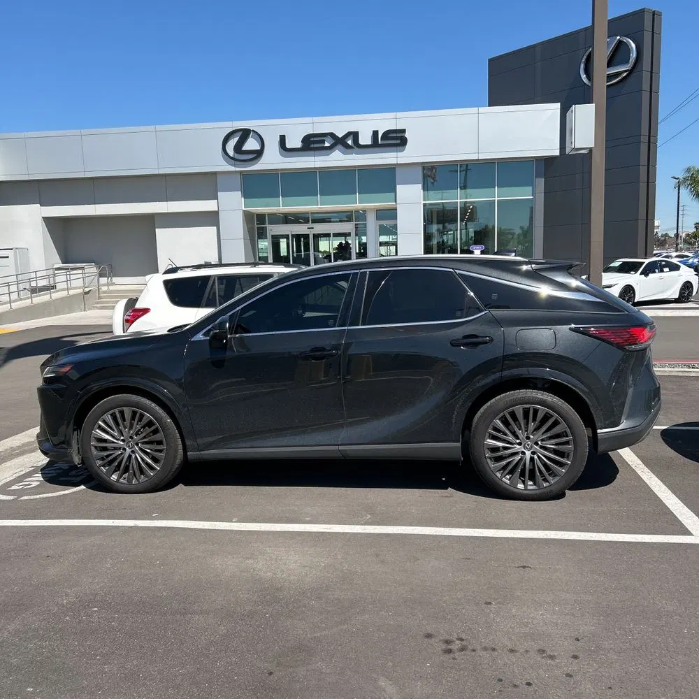2024 Lexus RX 450h+ Luxury
