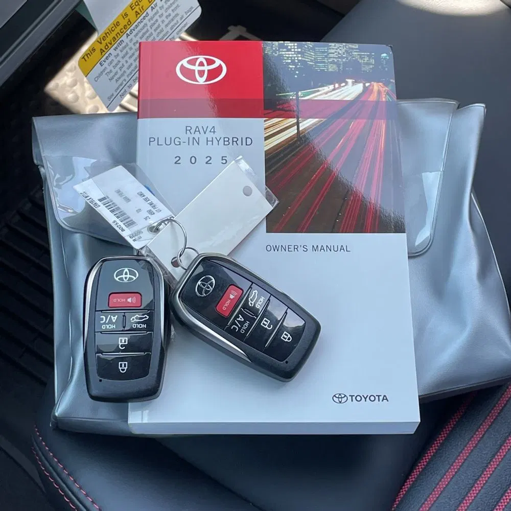 2025 Toyota RAV4 Plug-in Hybrid XSE