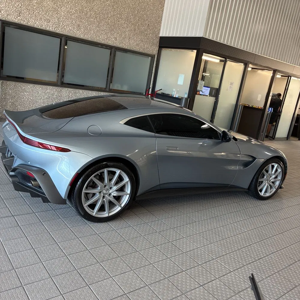 2020 Aston Martin Vantage Base