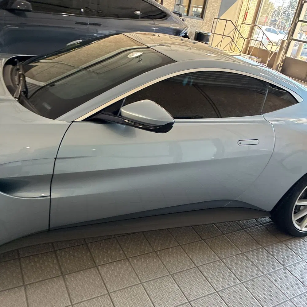 2020 Aston Martin Vantage Base