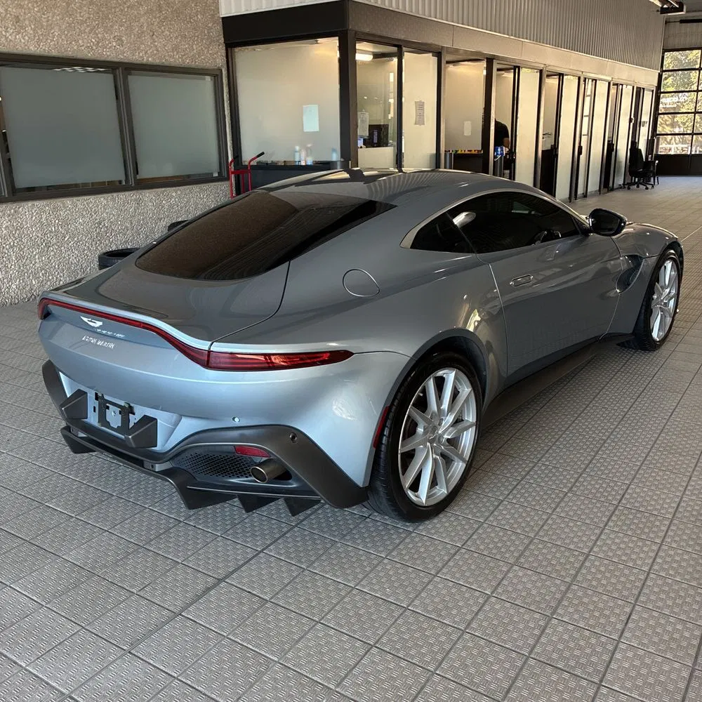 2020 Aston Martin Vantage Base